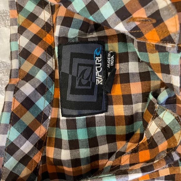 Ripcurl Button Up - Picture 2 of 2